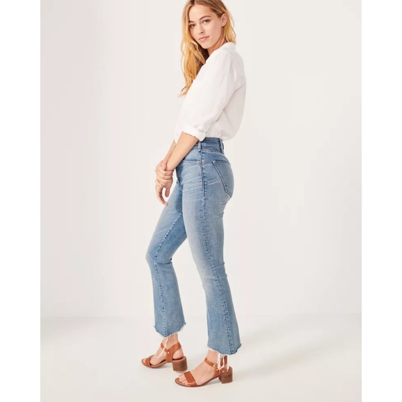 Abercrombie & Fitch Denim - ABERCROMBIE & FITCH HIGH RISE CROP FLARE JEANS BLUE SIZE 2/26